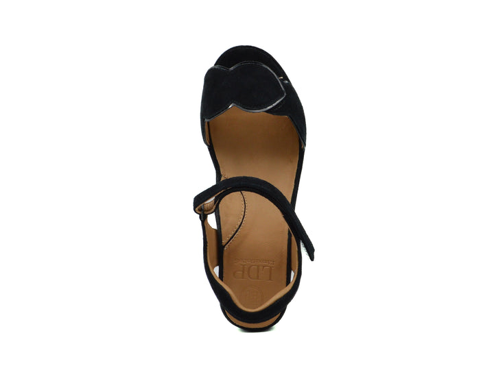 L'AMOUR DES PIEDS Marora
